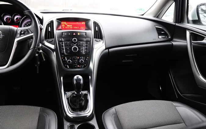 Opel Astra cena 24999 przebieg: 179000, rok produkcji 2010 z Tarnogród małe 436